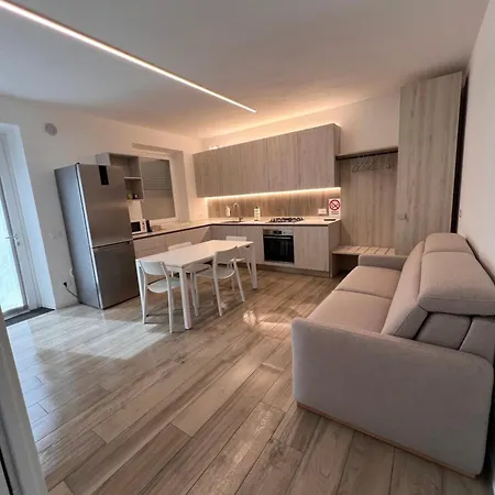 Ap House * Vago